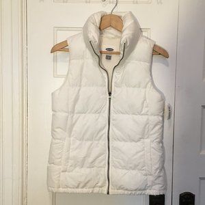 Small White Old Navy Puffer Vest--with tags